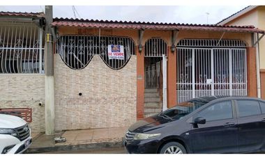 Venta de casa en Villa Licia, Don Bosco