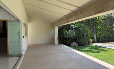 Impecable residencia Moderna