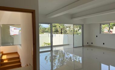 Impecable residencia Moderna