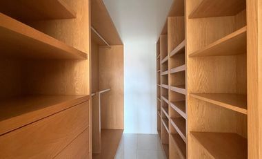 Impecable residencia Moderna