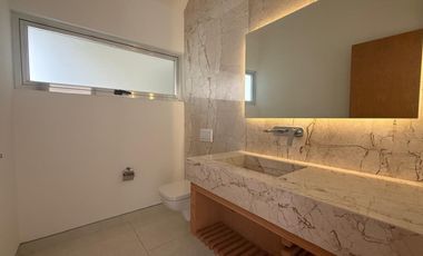 Impecable residencia Moderna