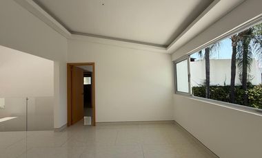 Impecable residencia Moderna
