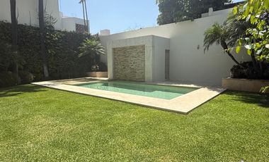 Impecable residencia Moderna