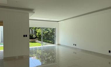 Impecable residencia Moderna