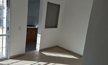 Casa PH en alquiler en Ezpeleta Este