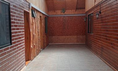 Casa en Arriendo en Casa en Villa Antigual 3D 3B, estacionamiemto amplio techado, Puerto Montt