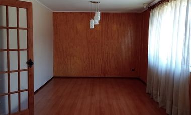 Casa en Arriendo en Casa en Villa Antigual 3D 3B, estacionamiemto amplio techado, Puerto Montt