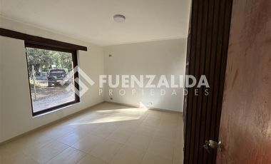Casa en Arriendo en Cam. La Alameda