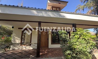 Casa en Arriendo en Cam. La Alameda