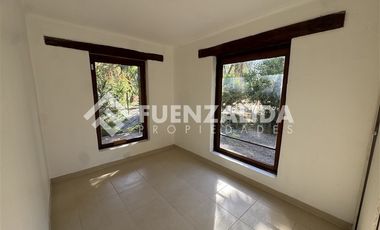 Casa en Arriendo en Cam. La Alameda