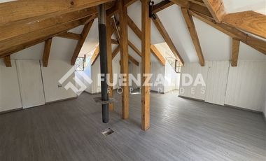Casa en Arriendo en Cam. La Alameda