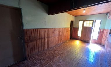 VENTA DE CASA 3 AMBIENTES EN EZEIZA - LOTE DE 217 M² - OPORTUNIDAD