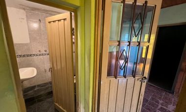 VENTA DE CASA 3 AMBIENTES EN EZEIZA - LOTE DE 217 M² - OPORTUNIDAD