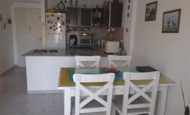 VENTA DE DEPARTAMENTO 2 AMBIENTES CON COCHERA - APTO ACRÉDITO-MONTEGRANDE CENTRO