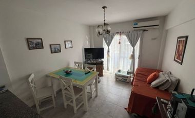 VENTA DE DEPARTAMENTO 2 AMBIENTES CON COCHERA - APTO ACRÉDITO-MONTEGRANDE CENTRO