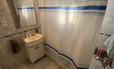 VENTA DE DEPARTAMENTO 2 AMBIENTES CON COCHERA - APTO ACRÉDITO-MONTEGRANDE CENTRO