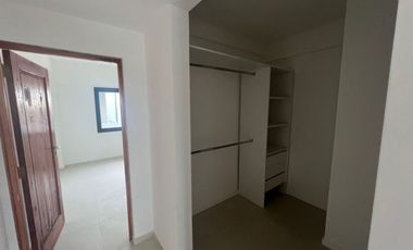 VENTA DE MUY AMPLIO DEPARTAMENTO 2 AMBIENTES CON COCHERA - MONTE GRANDE