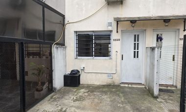 VENTA DE DUPLEX 3 AMBIENTES A LA CALLE CON COCHERA - TOTALMENTEINDEPENDIENTE - SIN EXPENSAS - LUIS GUILLÓN