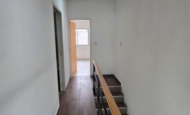 VENTA DE DUPLEX 3 AMBIENTES A LA CALLE CON COCHERA - TOTALMENTEINDEPENDIENTE - SIN EXPENSAS - LUIS GUILLÓN