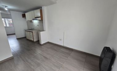 VENTA DE DUPLEX 3 AMBIENTES A LA CALLE CON COCHERA - TOTALMENTEINDEPENDIENTE - SIN EXPENSAS - LUIS GUILLÓN