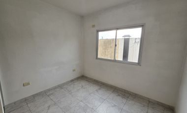 VENTA DE DUPLEX 3 AMBIENTES A LA CALLE CON COCHERA - TOTALMENTEINDEPENDIENTE - SIN EXPENSAS - LUIS GUILLÓN