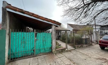 VENTA DE CHALET COLONIAL 3 AMBIENTES AL FRENTE SOBRE LOTE DE 260 M²