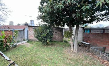 VENTA DE CHALET COLONIAL 3 AMBIENTES AL FRENTE SOBRE LOTE DE 260 M²