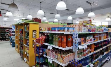 VENTA DE EXCELENTE LOCAL CON VIVIENDA - DEPOSITO - LOTE DE 600 M² - 530 M² CONSTRUIDOS