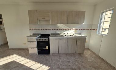 ALQUILER DE DEPARTAMENTO 2 AMBIENTES EN MONTE GRANDE - MODERNO - SINCOCHERA