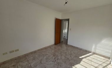 ALQUILER DE DEPARTAMENTO 2 AMBIENTES EN MONTE GRANDE - MODERNO - SINCOCHERA