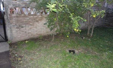 INMUEBLE COMPUESTO POR 2 CASAS - IDEAL RENTA