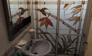 VENTA DE CHALET 4 AMBIENTES CON PILETA - LOTE DE 300 M² - LUIS GUILLÓN