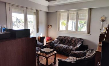 VENTA DE CASA MÁS LOCAL COMERCIAL Y COCHERA - VENTA EN BLOCK - MONTE GRANDE CENTRO