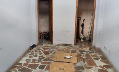 VENTA DE CASA MÁS LOCAL COMERCIAL Y COCHERA - VENTA EN BLOCK - MONTE GRANDE CENTRO