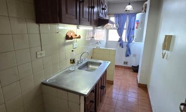 ALQUILER DE DEPARTAMENTO 3 AMBIENTES SOBRE AVENIDA - BARRIO COCA COLA -MONTE GRANDE -