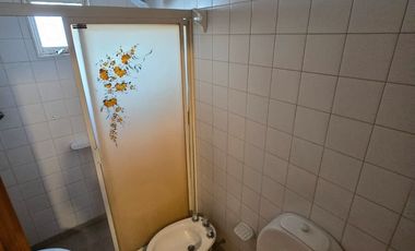ALQUILER DE DEPARTAMENTO 3 AMBIENTES SOBRE AVENIDA - BARRIO COCA COLA -MONTE GRANDE -