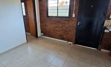 ALQUILER DE DEPARTAMENTO 2 AMBIENTES EN MONTE GRANDE