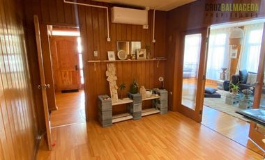 Casa en Venta en Amplia casa de 342 m2 con dpto subterráneo a pasos del centro