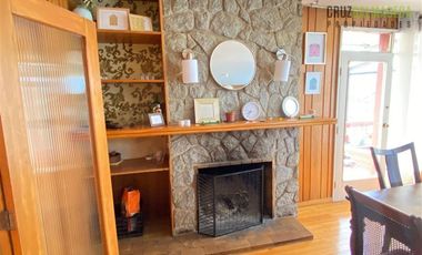 Casa en Arriendo en Amplia casa de 342 m2 con dpto subterráneo a pasos del centro