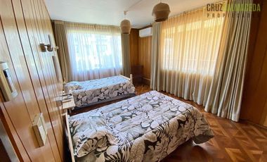 Casa en Arriendo en Amplia casa de 342 m2 con dpto subterráneo a pasos del centro