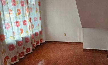 VENDO CASA DÚPLEX EN PLANTA ALTA EN IZCALLI DEL VALLE, TULTITLÁN