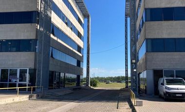 Oficina en Alquiler en Parque Empresario Aeropuerto PEA - 266m2