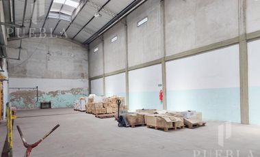 Galpón Premium en Lanús Oeste 400m2 cubiertos