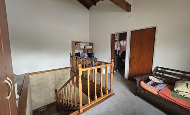 VENTA CASA 4 AMBIENTES EN VILLA ADELINA