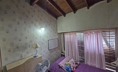 VENTA CASA 4 AMBIENTES EN VILLA ADELINA