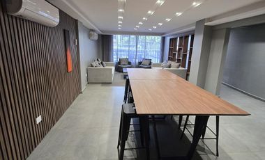 OFICINA EN ALQUILER 43 m²- MICROCENTRO - AMENITIES -COCHERA