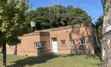 Venta  Permuta Casa en Andino dos dormitorios a la vera del rio Carcarañá