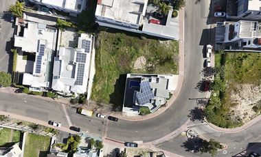 Se vende terreno de 686 m² en Cumbres de Juarez, Tijuana