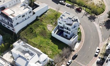 Se vende terreno de 686 m² en Cumbres de Juarez, Tijuana