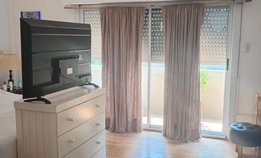 PH de 4 ambientes   2 cocheras en  alquiler en Olivos